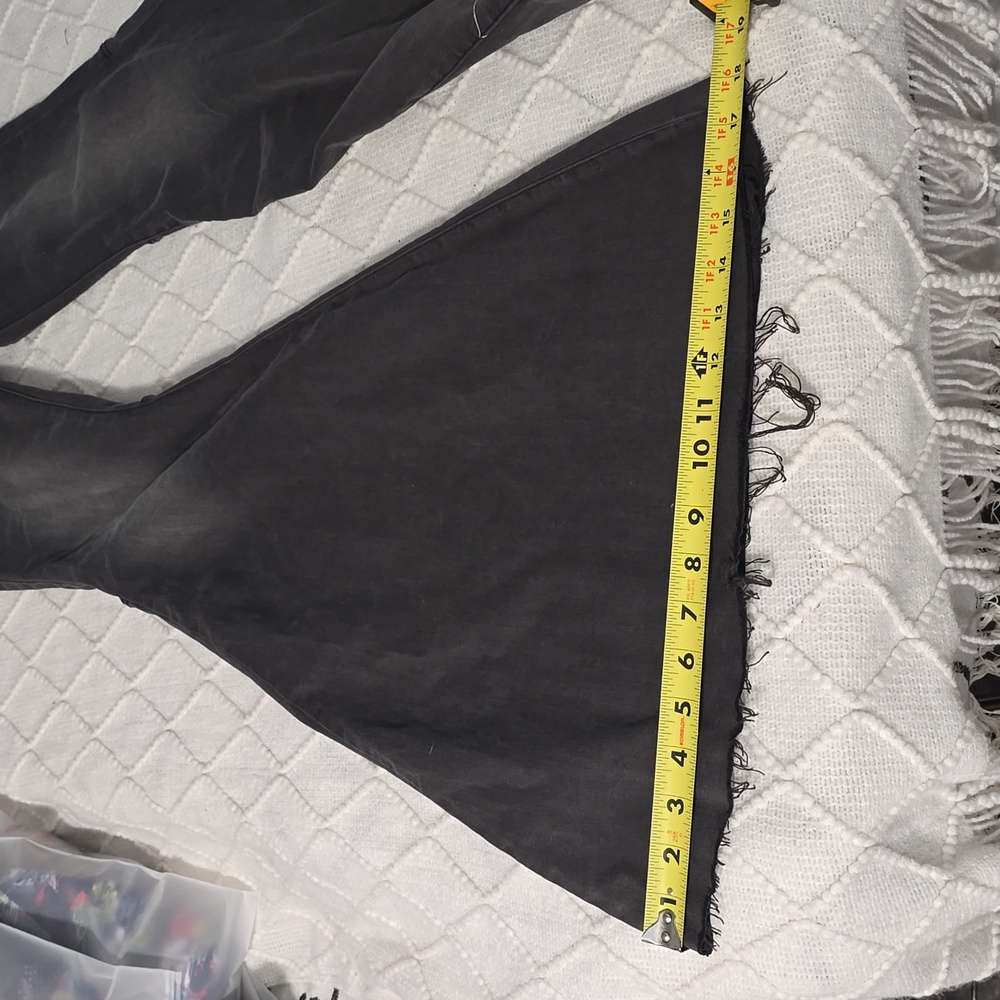 Free People - Picture 3 of 9